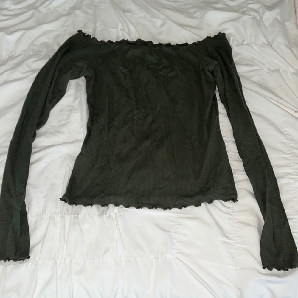 Cold shoulder top!